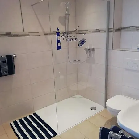 With 1 Bedroom *